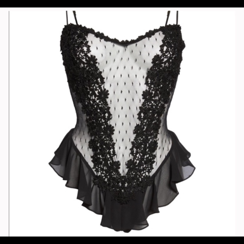 Flora Nikrooz Showstopper Netting Teddy